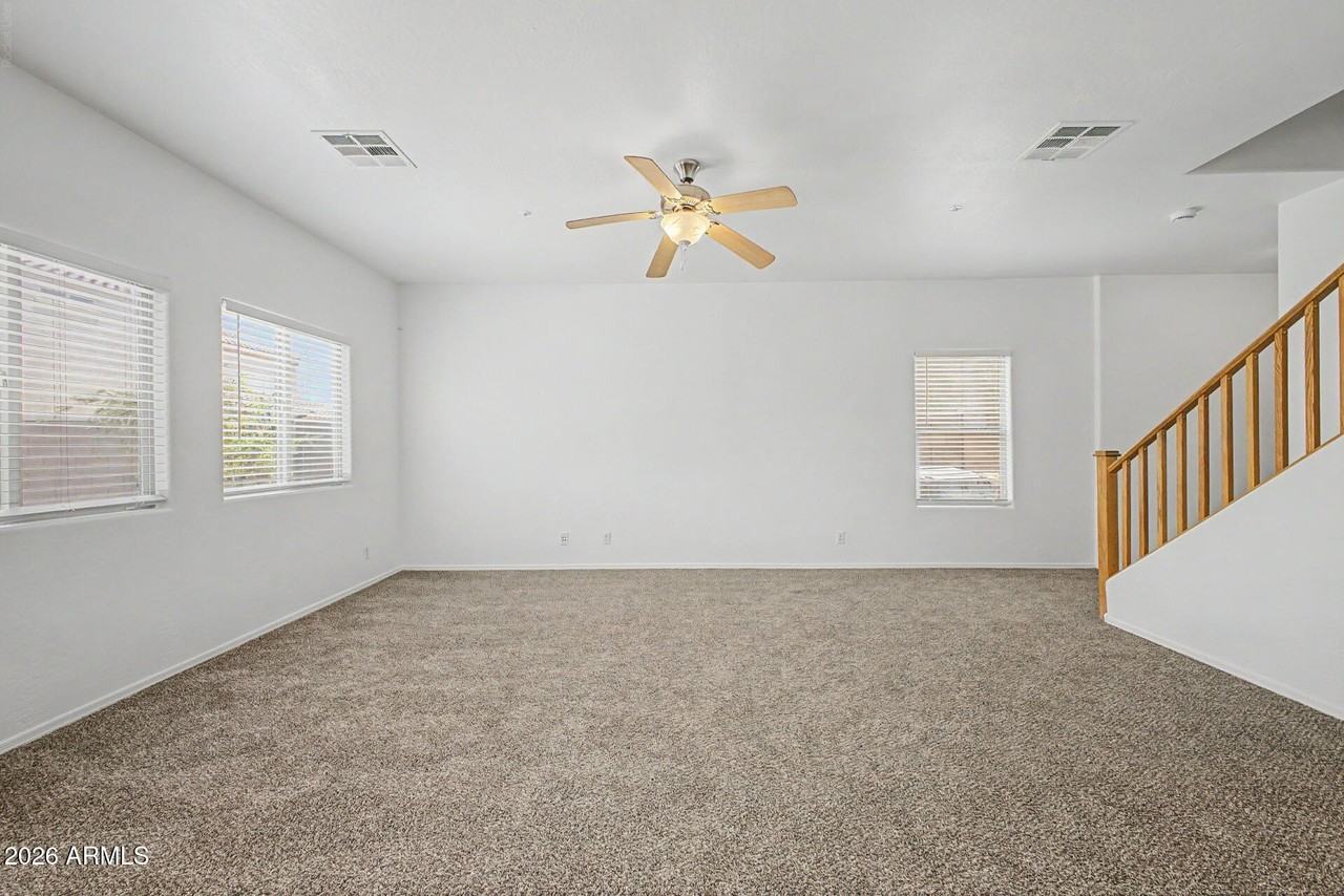 8770 W Wood Dr - Photo 4 of 37