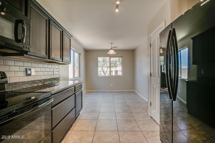 2193 E Stacey Rd - Photo 5 of 15