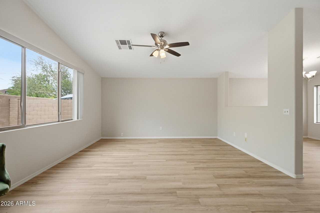 21862 N 40th Pl - Photo 6 of 21