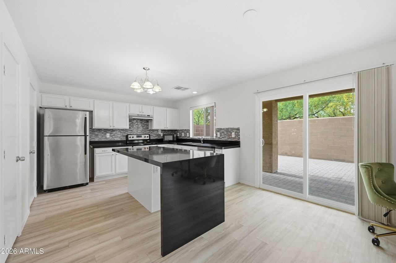 21862 N 40th Pl - Photo 7 of 21