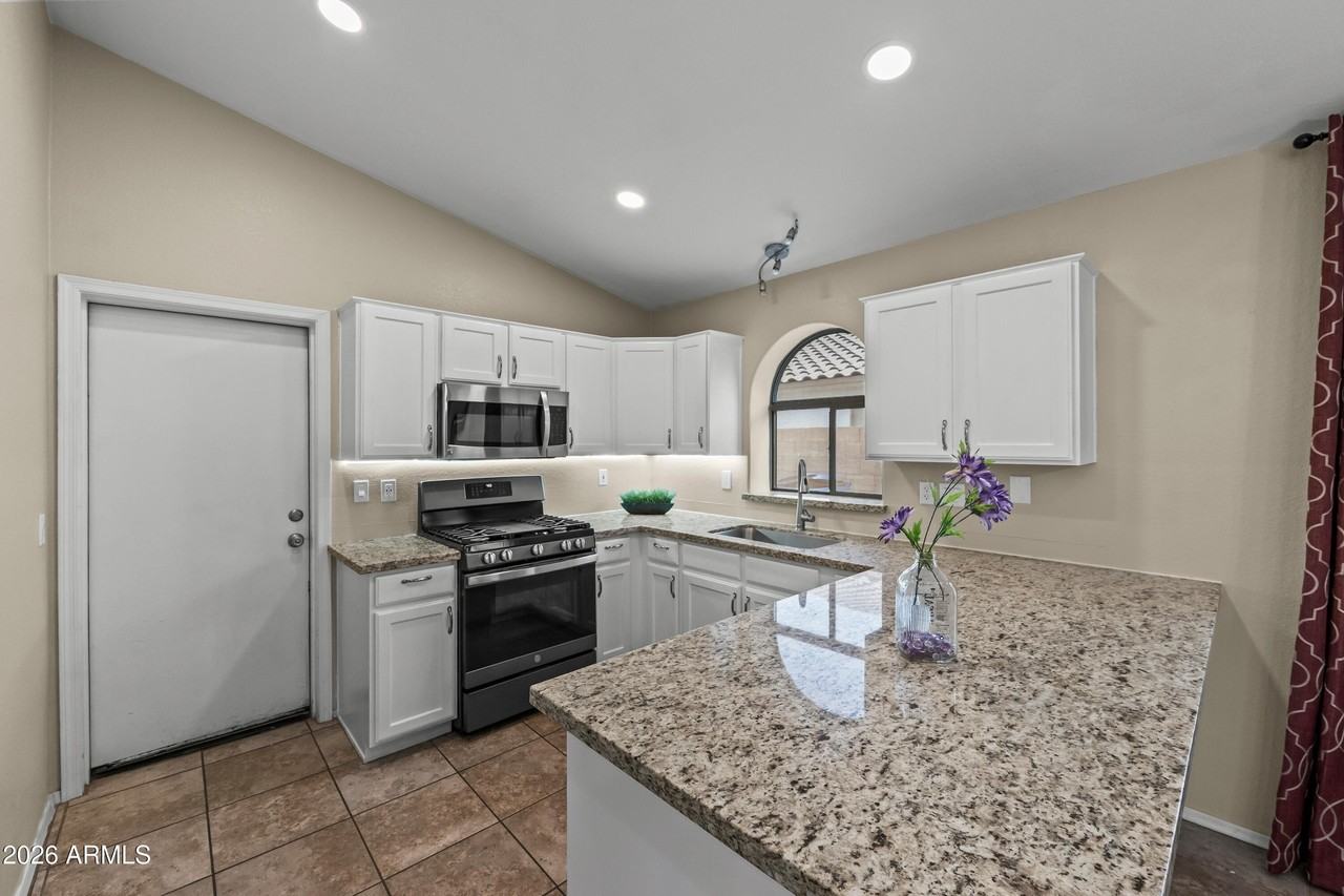 1936 N 128th Dr - Photo 6 of 27