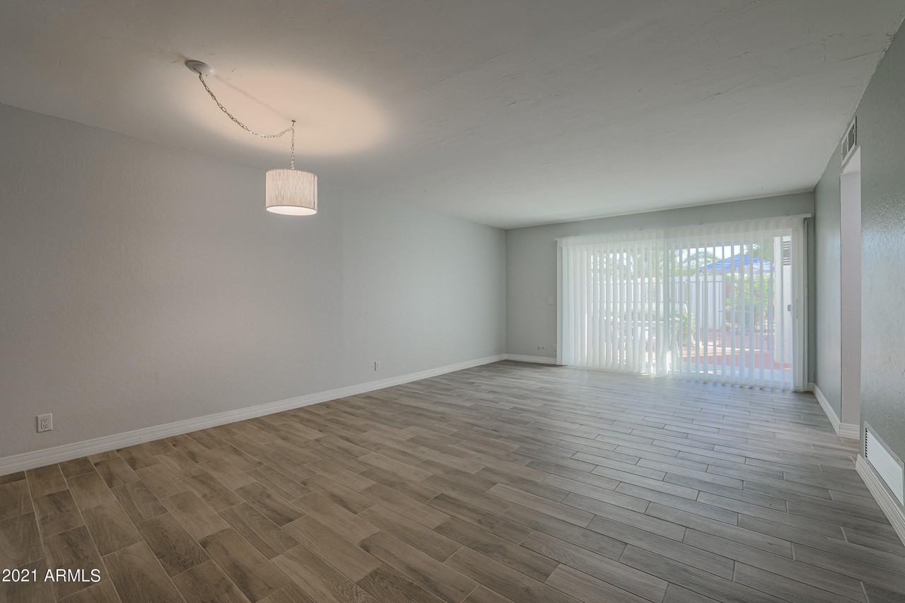 3640 N 70th St - Photo 5 of 35
