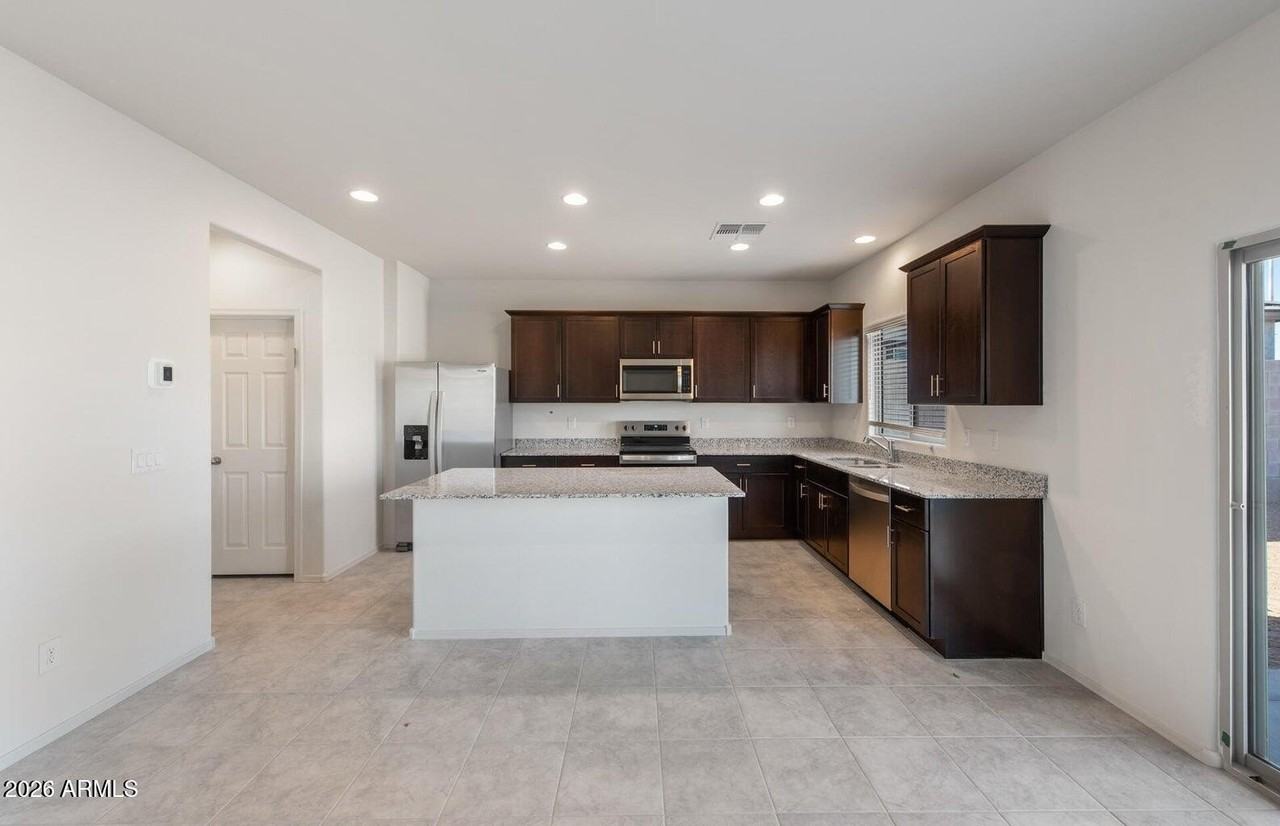 2428 S 246th Ln - Photo 5 of 16