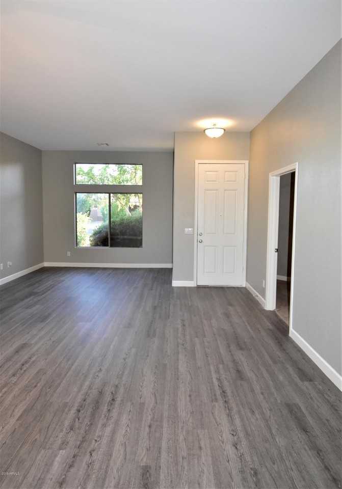9430 W Elm St - Photo 2 of 30