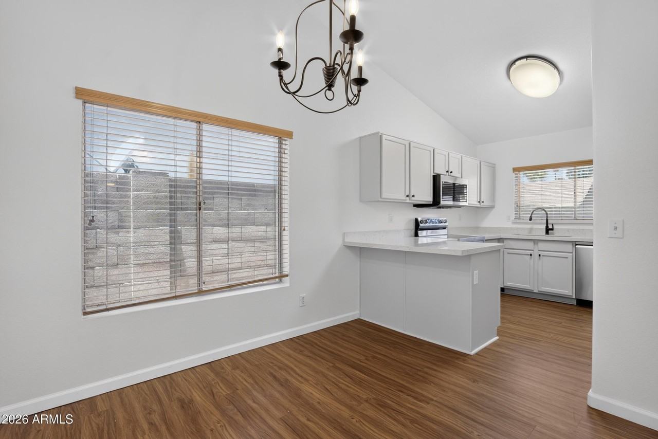 1308 E Princeton Ave - Photo 7 of 26