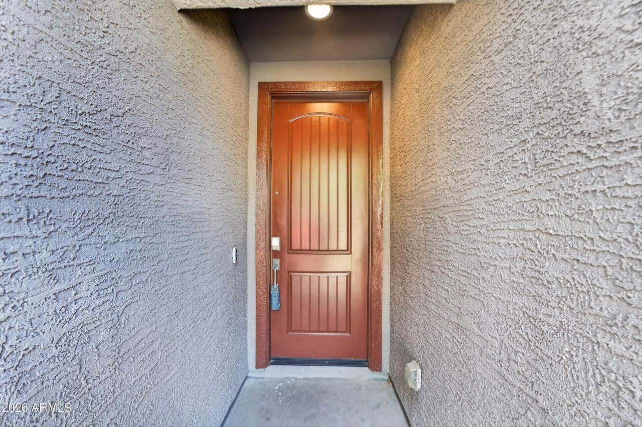 3737 S 64th Ln - Photo 4 of 46