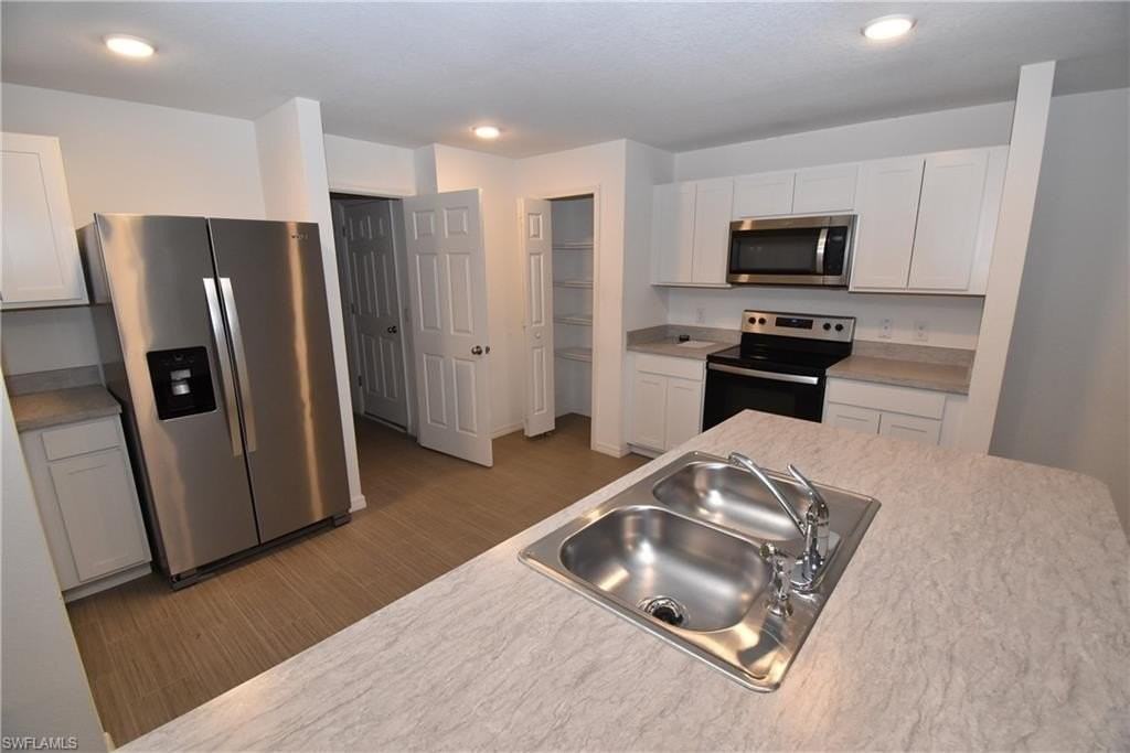 18080 Dublin Ave - Photo 2 of 26