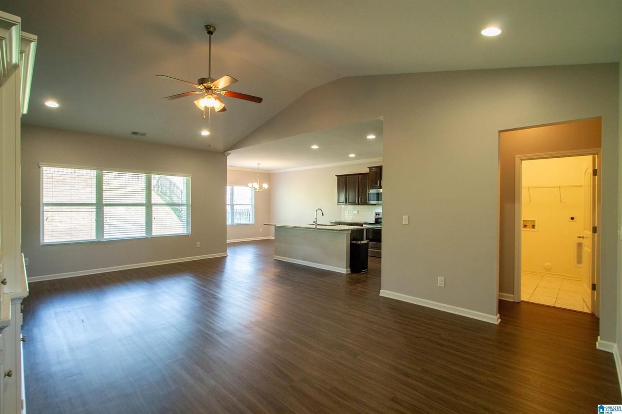 1068 Aronimink Dr - Photo 3 of 40