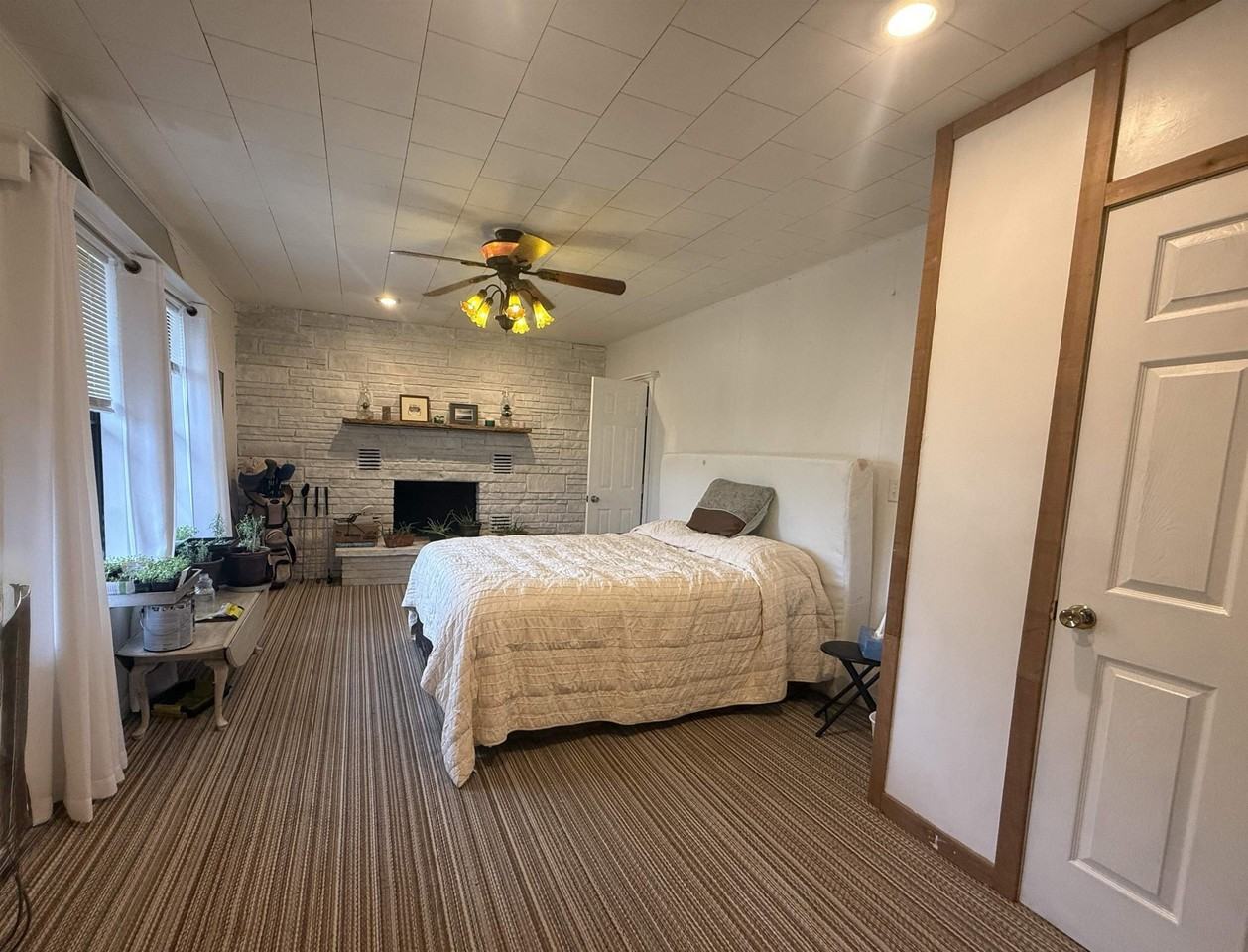 209 Sequoia Ln - Photo 5 of 27