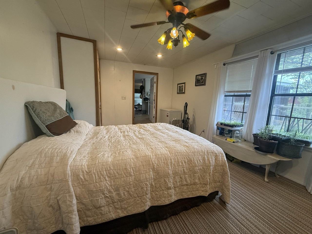 209 Sequoia Ln - Photo 6 of 27