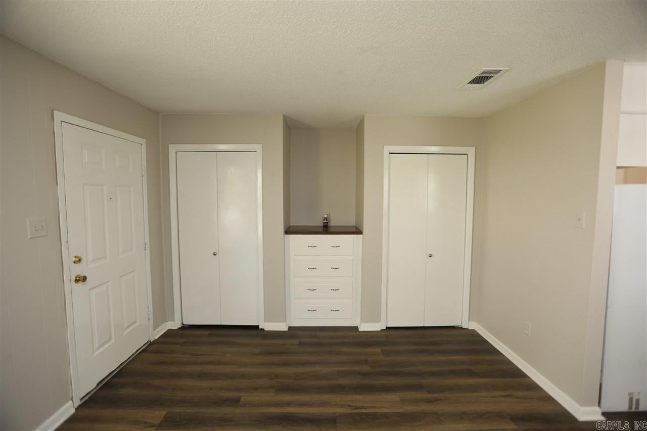 803 N Van Buren St #2 - Photo 4 of 10