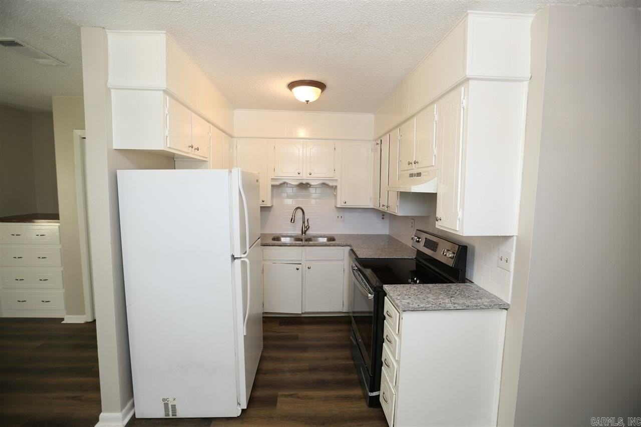 803 N Van Buren St #2 - Photo 5 of 10