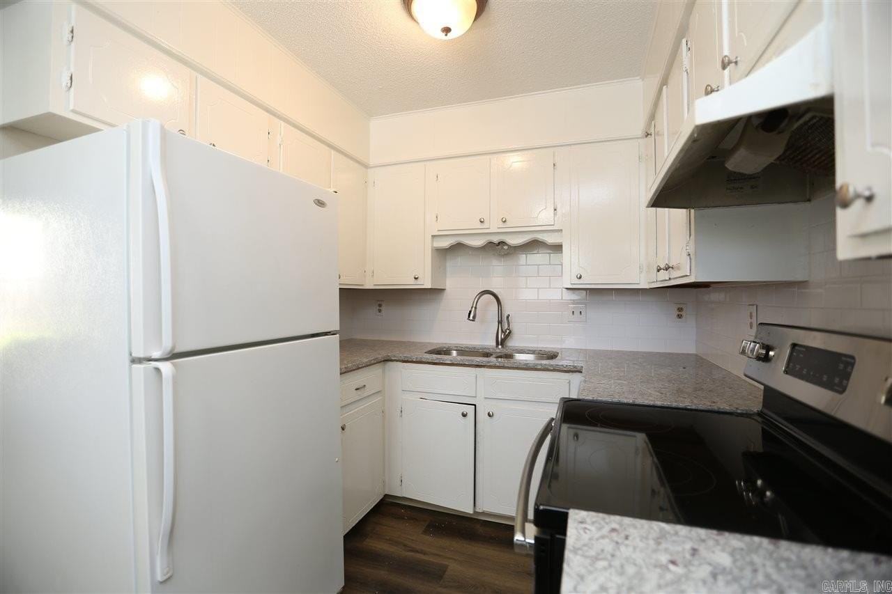 803 N Van Buren St #2 - Photo 6 of 10