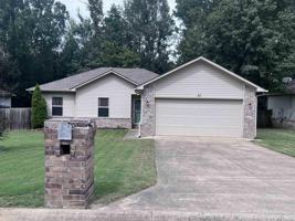 featured image of 34 Shamsie Dr