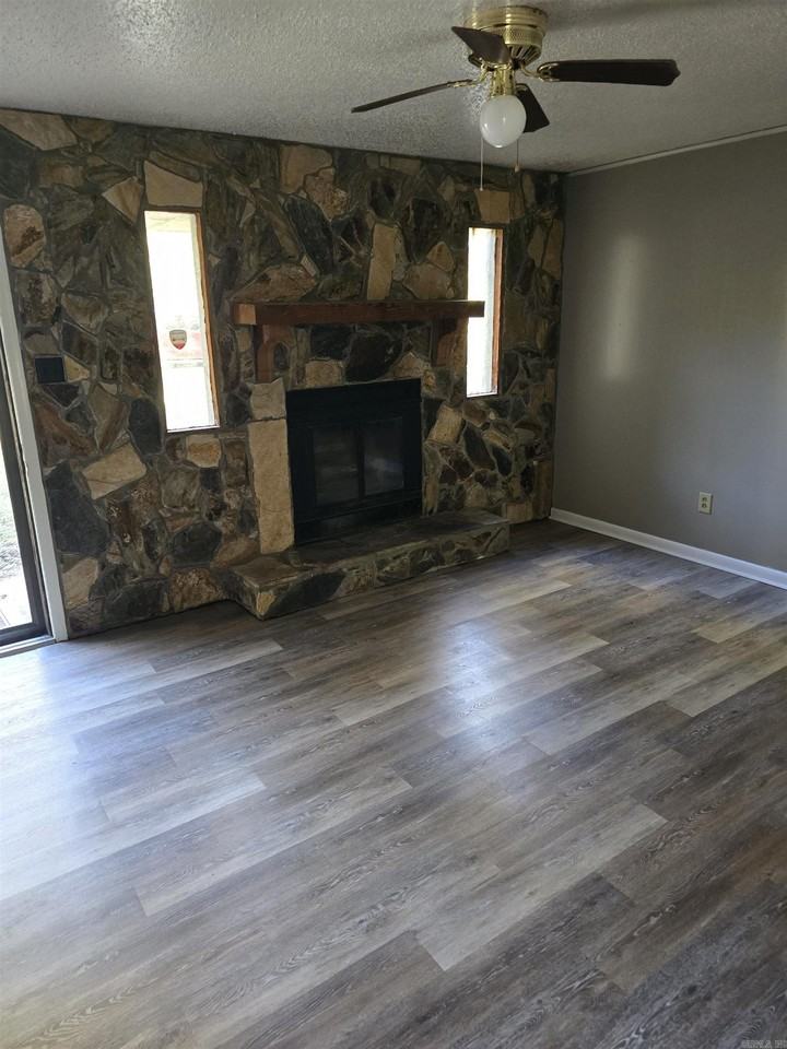 11015 Charlotte Dr - Photo 2 of 6