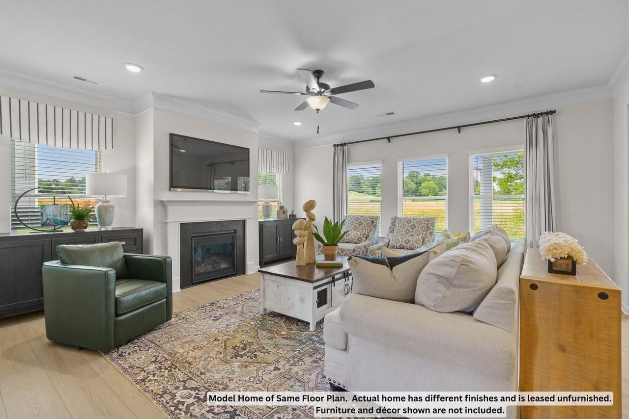 11053 Valmont Way - Photo 4 of 42