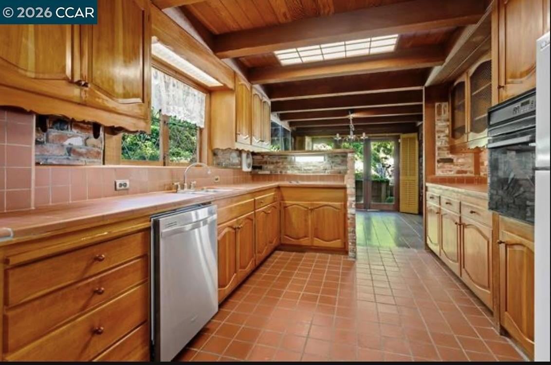 10 El Rincon - Photo 4 of 19