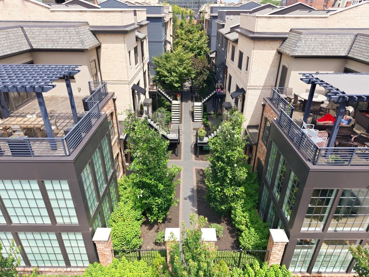 84 Normandy Ave #G52 - Photo 3 of 32