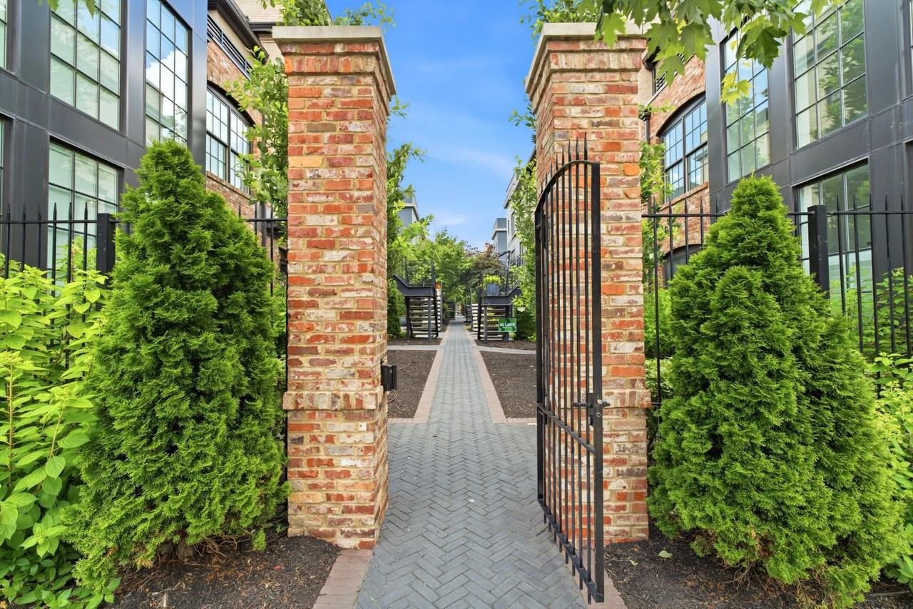 84 Normandy Ave #G52 - Photo 5 of 32