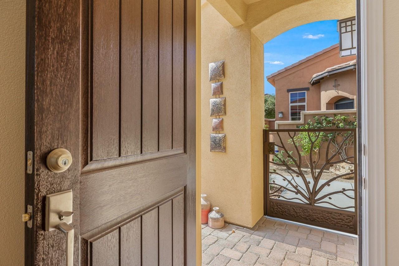 52230 Desert Spoon Ct - Photo 6 of 50