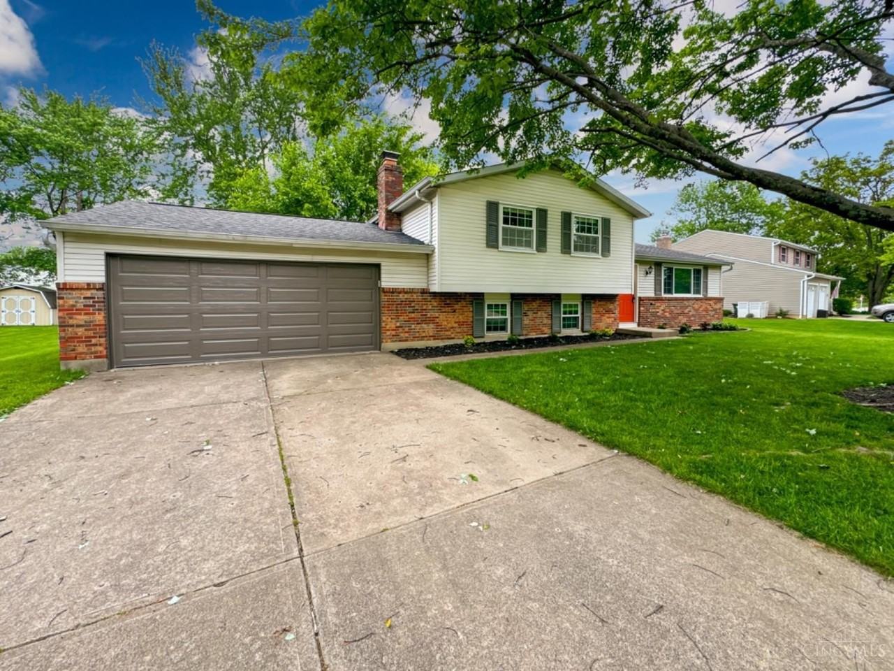 4214 Hanover Dr - Photo 2 of 44