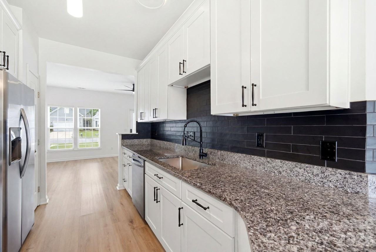 12309 Jessica Pl - Photo 7 of 26