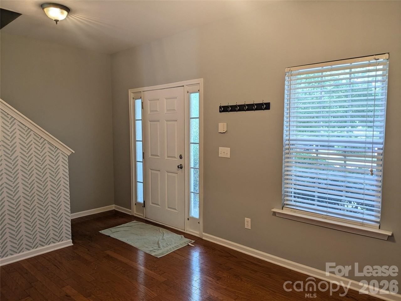 18474 Streamline Ct - Photo 2 of 20