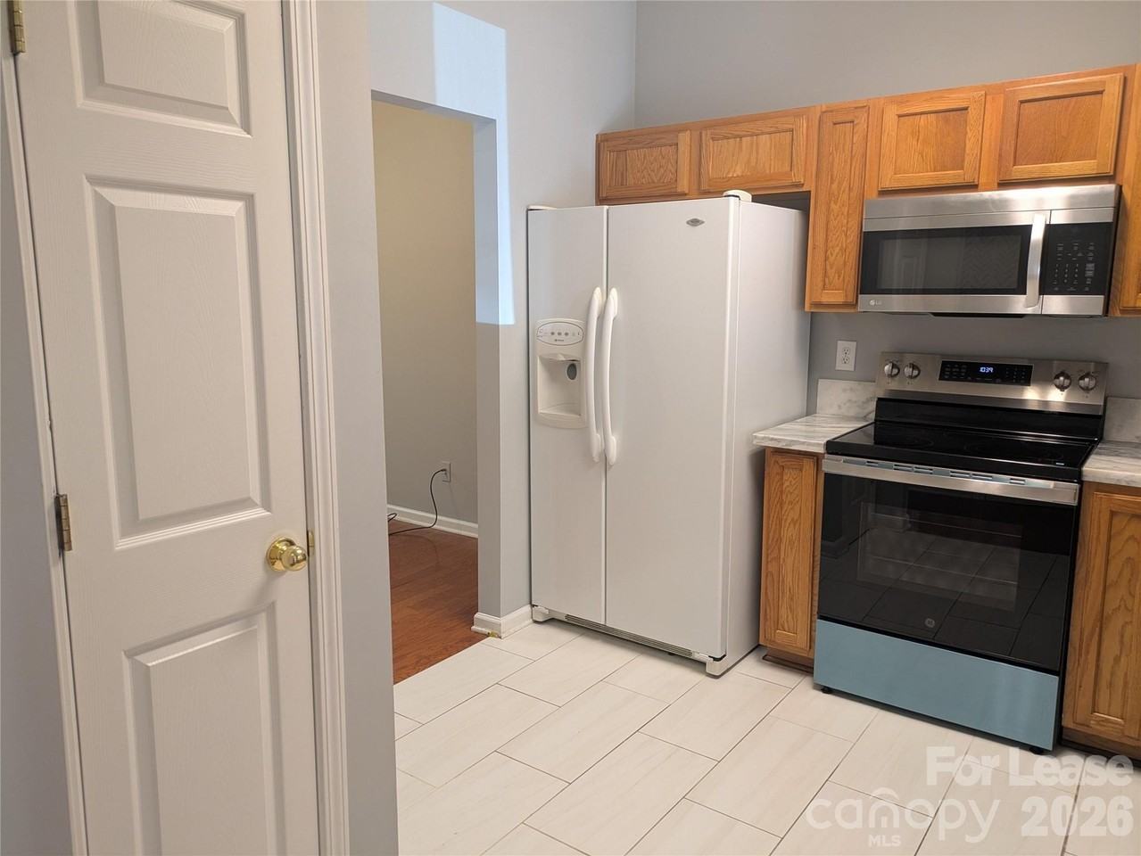 18474 Streamline Ct - Photo 5 of 20