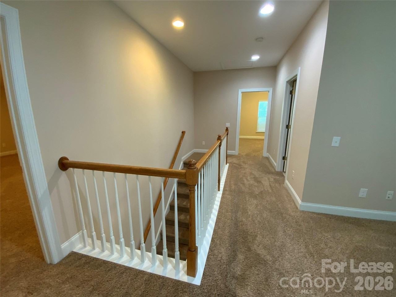 10220 Vanguard Pkwy - Photo 7 of 34