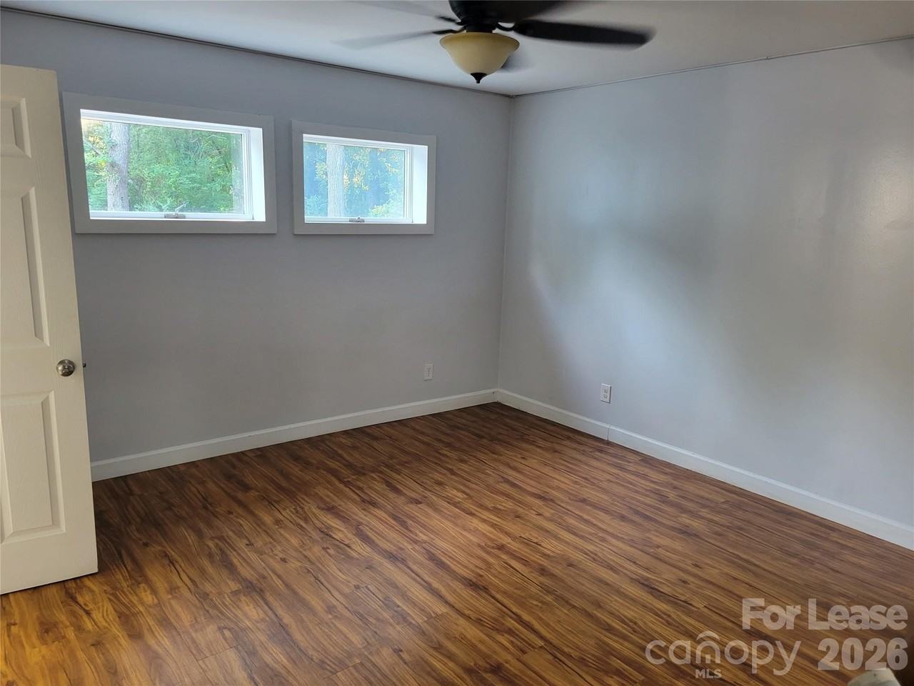 6702 Woodlawn Ln - Photo 6 of 20