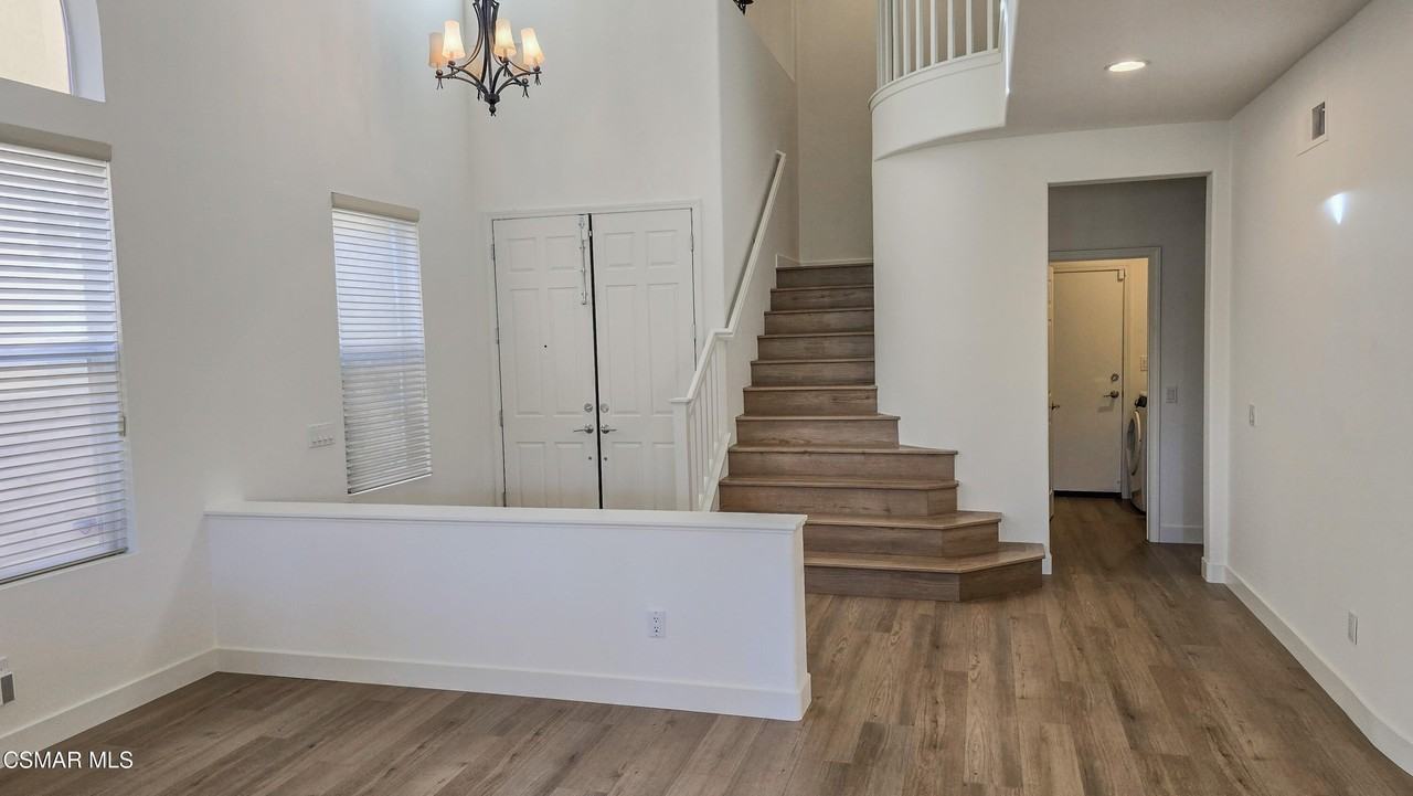 3058 Blazing Star Dr - Photo 3 of 34
