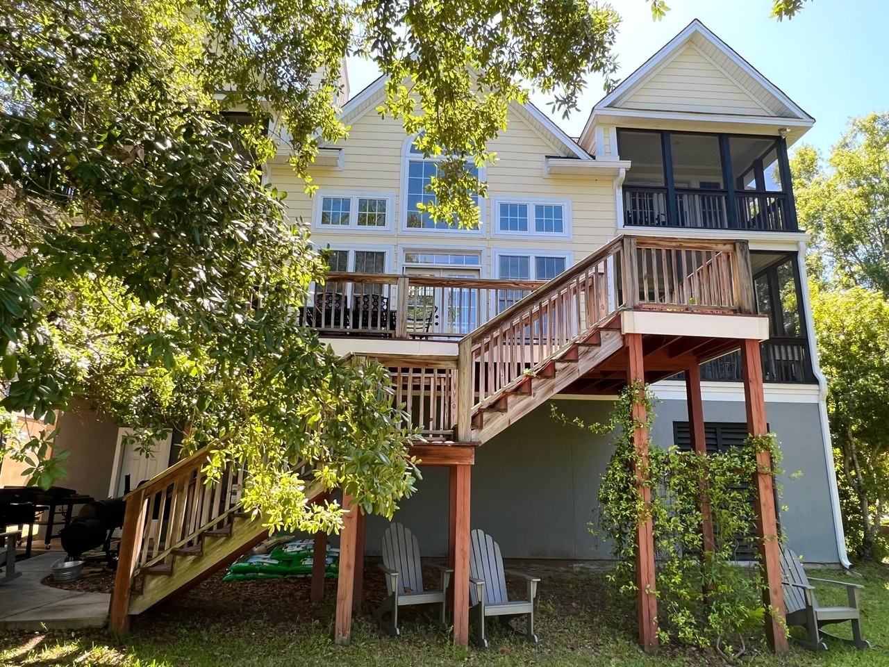 929 Misty Lake Dr - Photo 2 of 48
