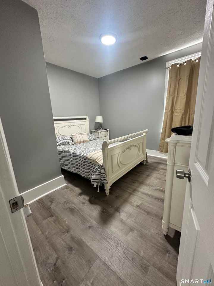189 Putnam St - Photo 7 of 26