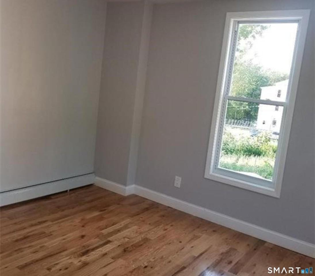 332 Baldwin St #2R - Photo 6 of 12