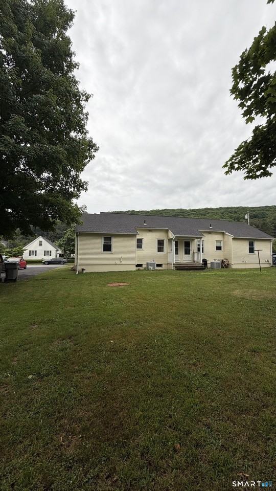 227 Spencer St - Photo 2 of 15
