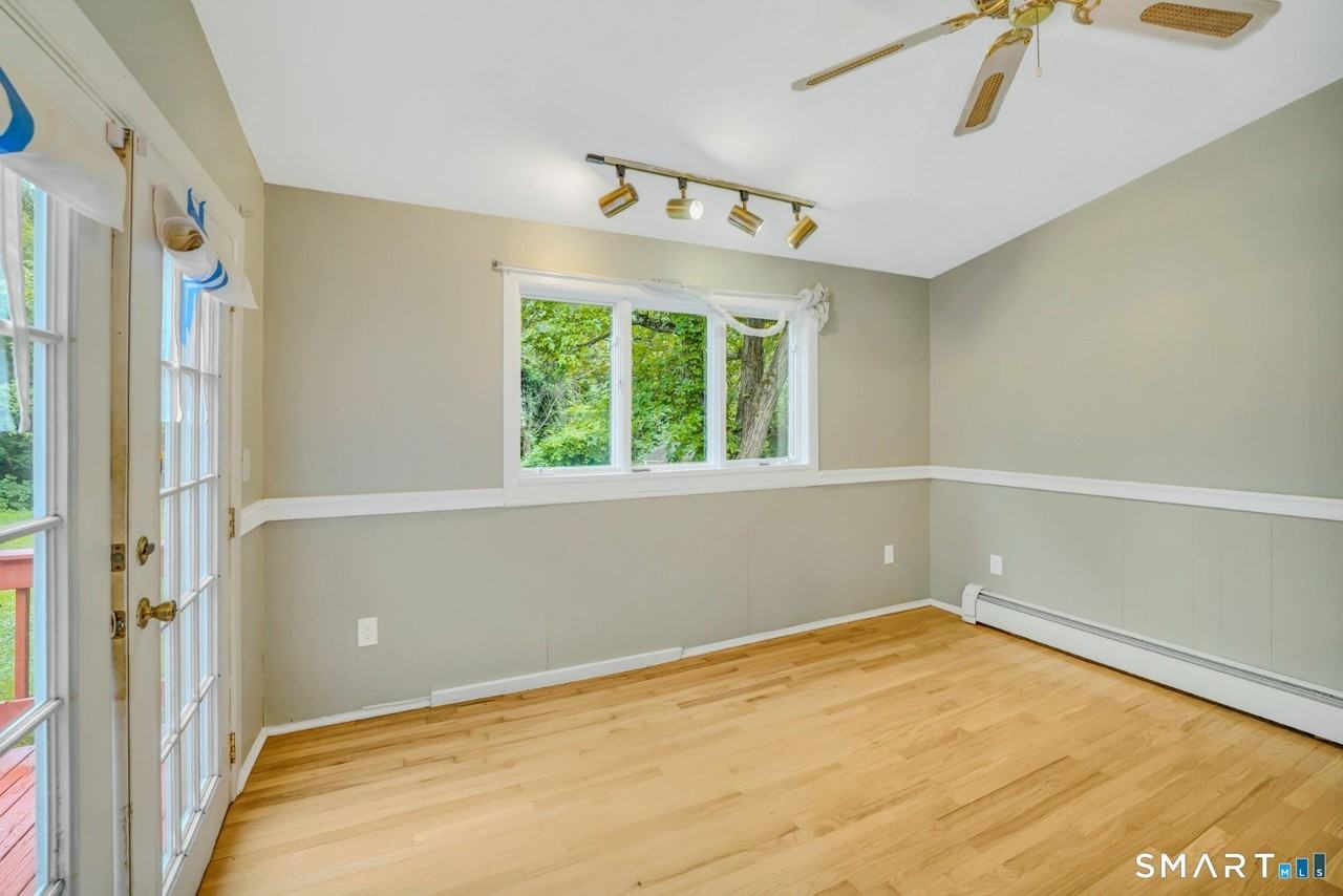 71 Devonwood Dr - Photo 4 of 9
