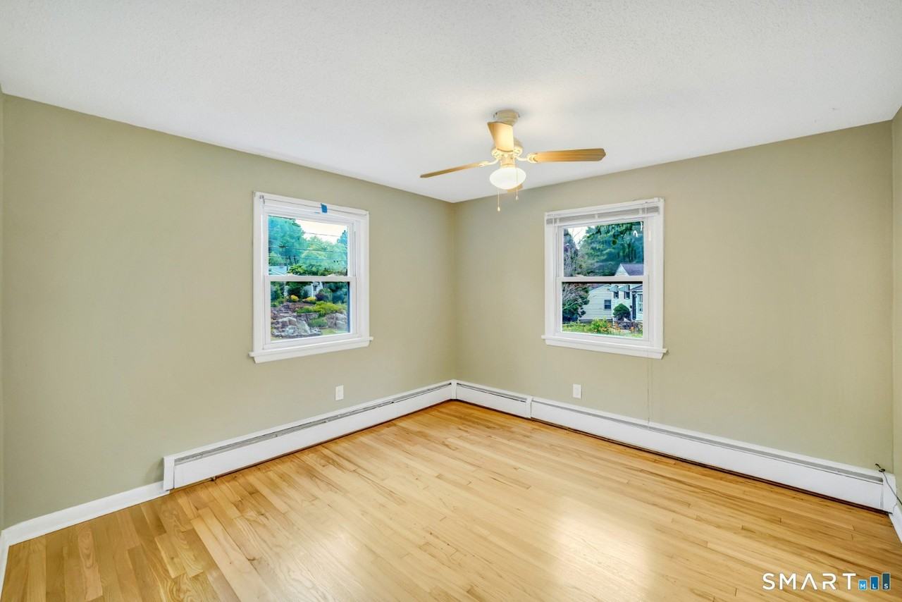 71 Devonwood Dr - Photo 5 of 9