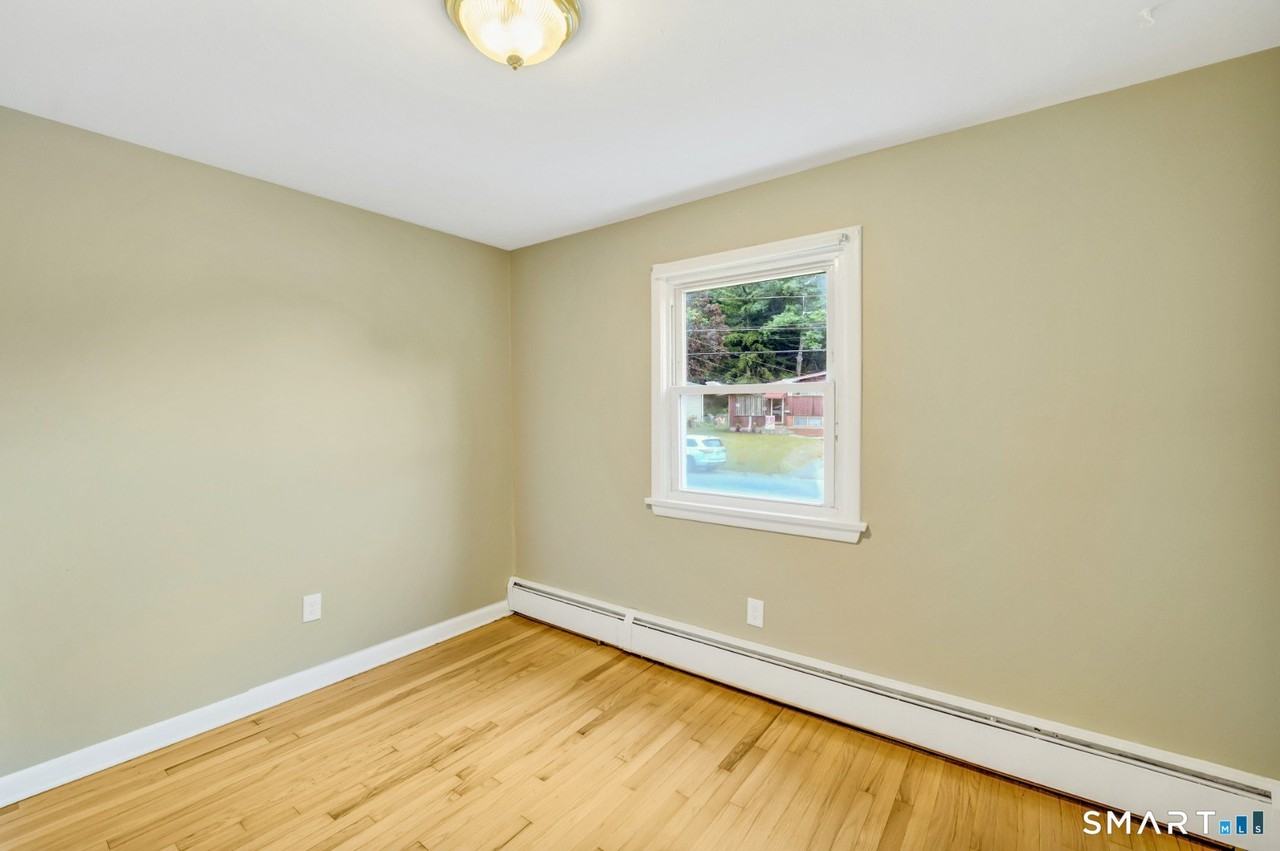 71 Devonwood Dr - Photo 6 of 9