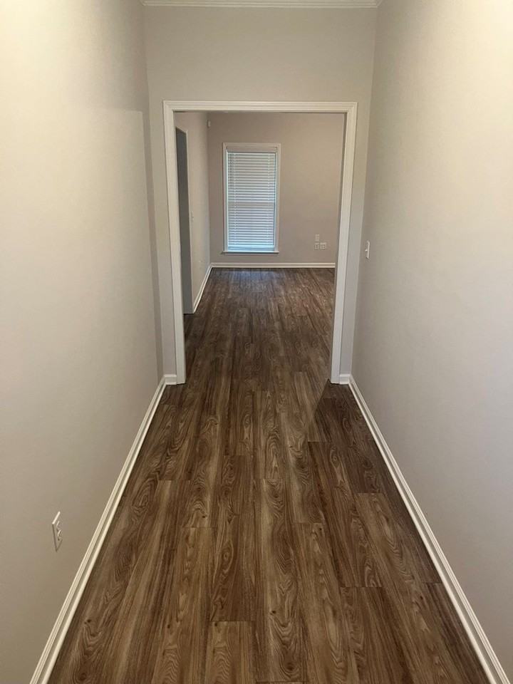 568 Ridgeland Rd - Photo 3 of 14