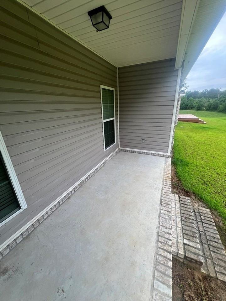 568 Ridgeland Rd - Photo 6 of 14