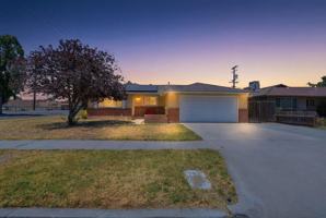 featured image of 2519 E Buckingham Way