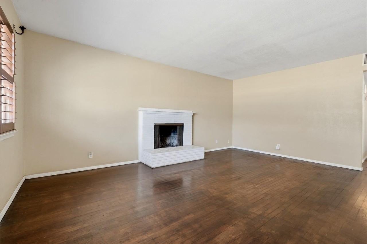 2519 E Buckingham Way - Photo 6 of 25