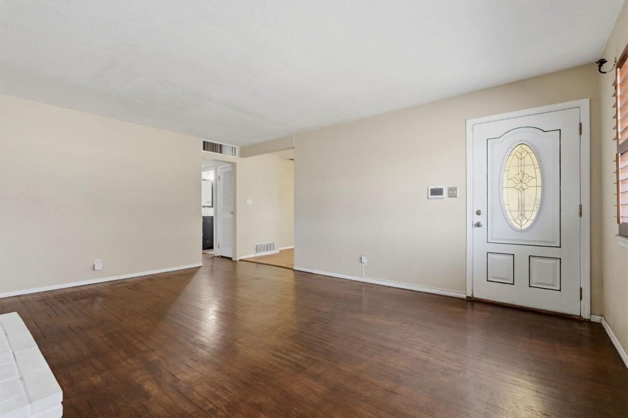 2519 E Buckingham Way - Photo 7 of 25