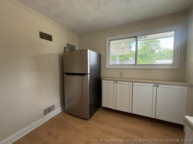 469 Mcphee Dr - Photo 3 of 13