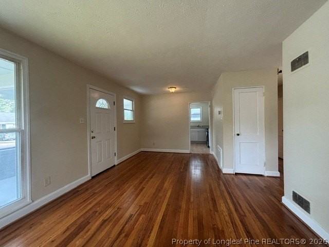 469 Mcphee Dr - Photo 6 of 13
