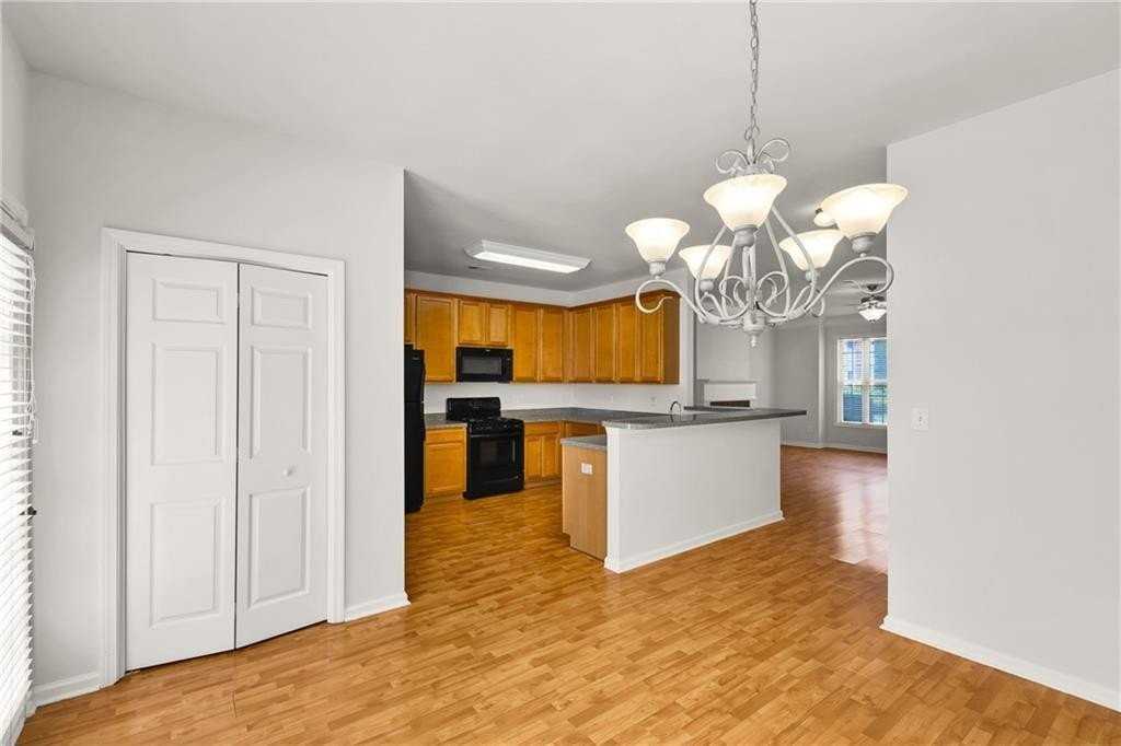 3862 Guilderoy Ln #3 - Photo 4 of 28