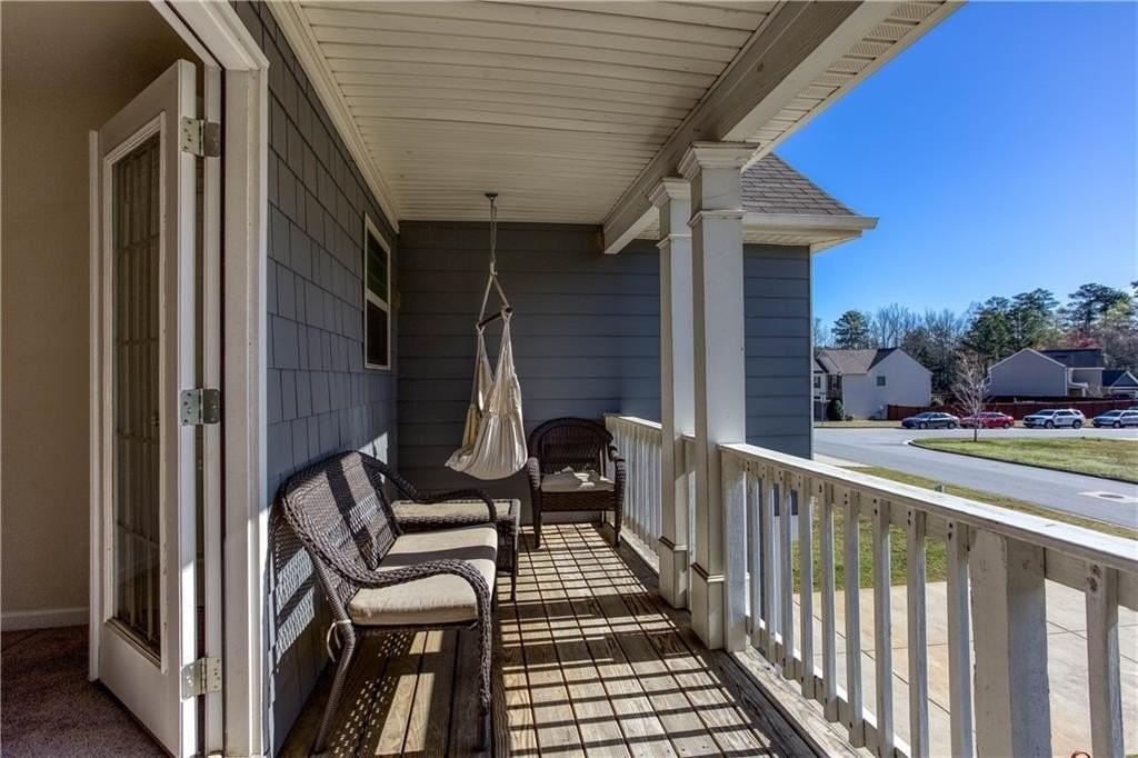 7999 Dawson Ln - Photo 3 of 36