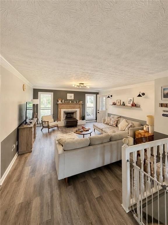 646 Hunt Station Dr - Photo 3 of 17