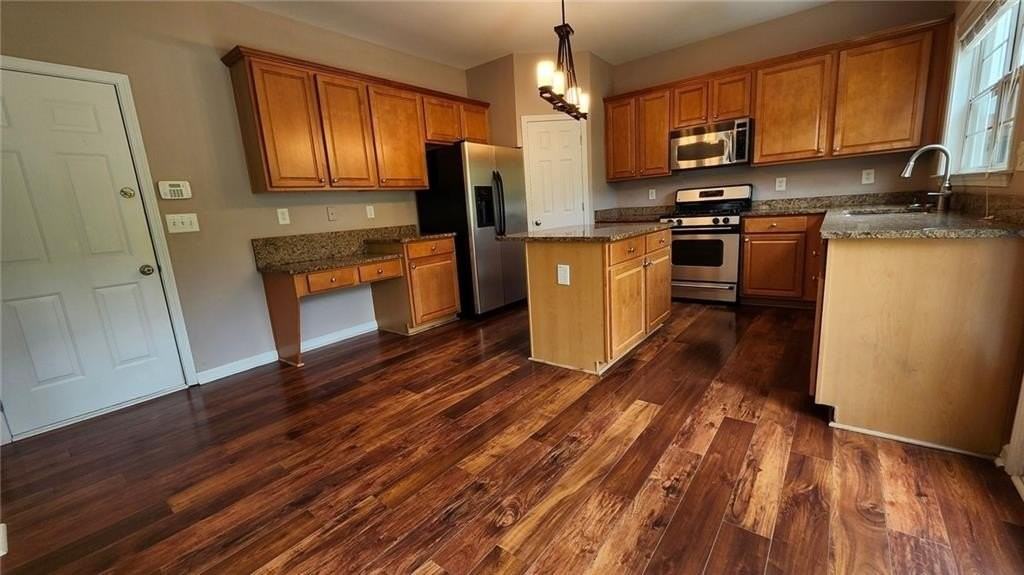 212 Revillion Way - Photo 4 of 21