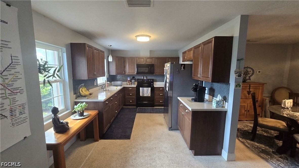 18079 Constitution Cir - Photo 5 of 25